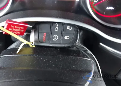 2015 Dodge Charger Sxt z USA, uszkodzony, nr VIN 2C3CDXJGXFH891493